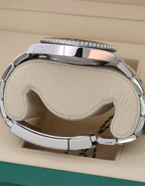 Rolex Submariner 124060 Image 6